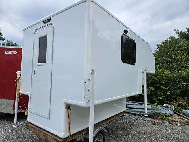 camper external side
